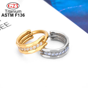 Кольцо сегментное 1,2 мм кликер тройное. Титан, кристаллы. HSEGTA032